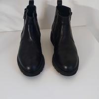 stivaletti neri nr 37