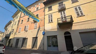 3 LOCALI A RACCONIGI