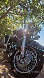 Moto HARLEY DAVIDSON ROAD KING FLRHI MOTORE 103 