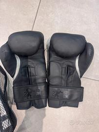 Guantoni da boxe  12 ounces marca LEONE