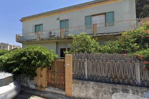 Immobile in asta di 233 m² con 4 locali a Sant'And