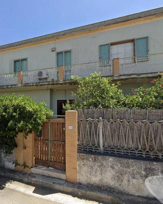 Immobile in asta di 233 m² con 4 locali a Sant'And