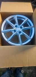 4 cerchi Nuovi 16 originali Renault Clio Twingo Zo