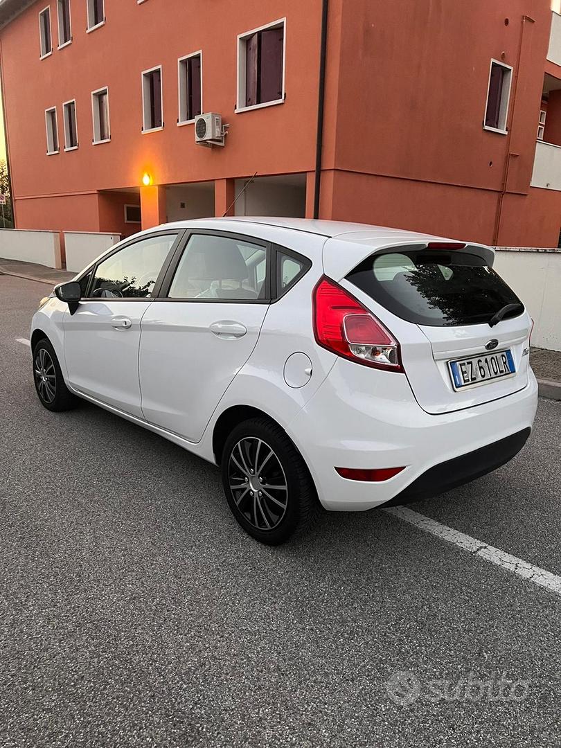 Ford Fiesta 2015 photo 3