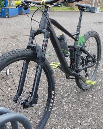 MTB cube race 120 29