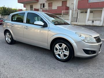 Opel Astra H