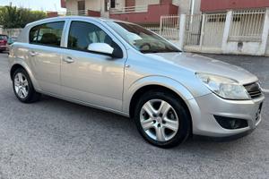 Opel Astra H