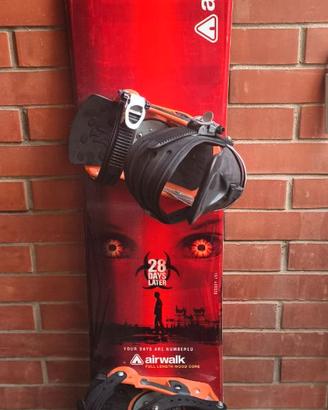 TAVOLA  SNOWBOARD CON ATTACCHI