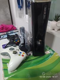 Xbox 360 250 GB + 5 giochi