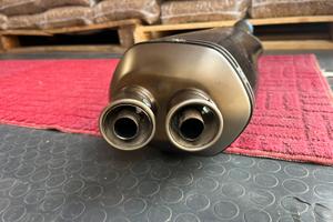 Akrapovic