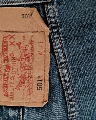 Levis uomo