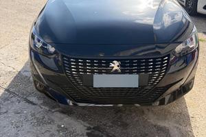 Peugeot 208 1200 100 cv