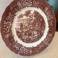 Piatto in ceramica inglese dipinto a mano