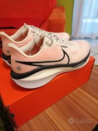 SCARPE NIKE VOMERO 17.. (n 44) 