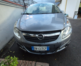 Opel Corsa 1200 benzina