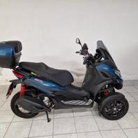 MP3 300 Sport ABS Hpe