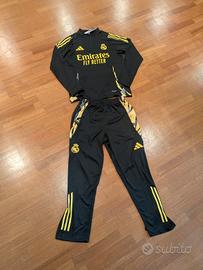 tuta da calcio Adids×Real Madrid- Mai usato