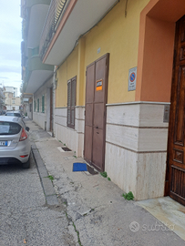 Locale 2 vani+bagno uso studio, ufficio, negozio