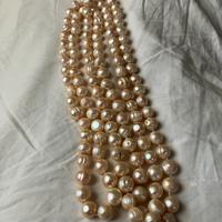 Collana di perle rosate