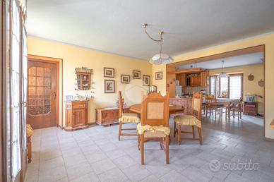 5 LOCALI A SAN MARTINO BUON ALBERGO