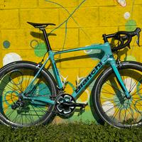 Bianchi Intenso 2017, taglia L, 2x11v, Ruote MAVIC