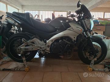 Suzuki GSR 600 - 2006