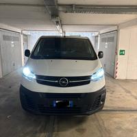 Opel vivaro anno 2020 1 proprietario 100.000 KM
