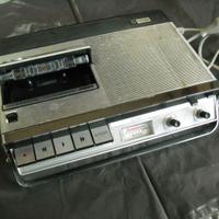 registratore a cassette philips anni '60