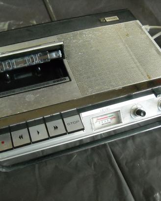 registratore a cassette philips anni '60