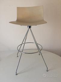 Sgabello nuovo Arper in rovere (disponibili 3 pz)