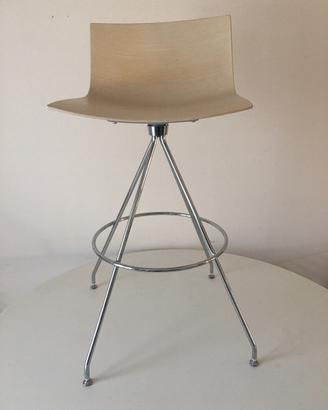 Sgabello nuovo Arper in rovere (disponibili 3 pz)
