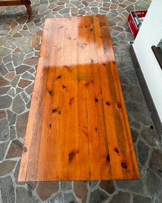 Tavolo rustici con panca in legno