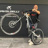 EMTB FANTIC 1.7 XMF RACE Black Sconto 44 %