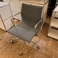 Sedia da ufficio Vitra EA 117