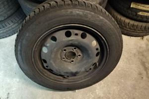 4 pneumatici invernali 185/60/R15