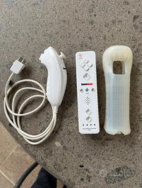 Wii Remote + Nunchuk