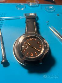 Orologio personalizzato su richiesta