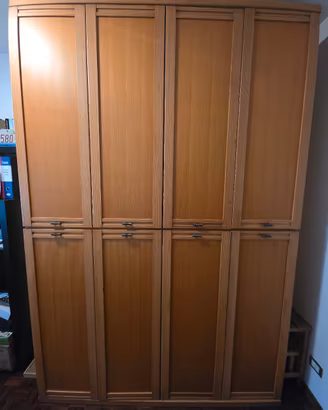Armadio 4+4 ante in legno