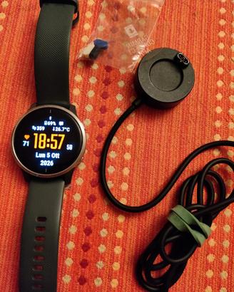 Garmin Venu AMOLED GPS Smartwatch - Pari al Nuovo