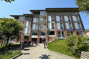 2 LOCALI A LANZO TORINESE