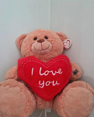 Pupazzo grande con cuore
