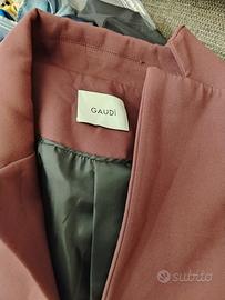 tailleur donna Gaudi