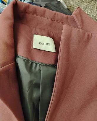 tailleur donna Gaudi