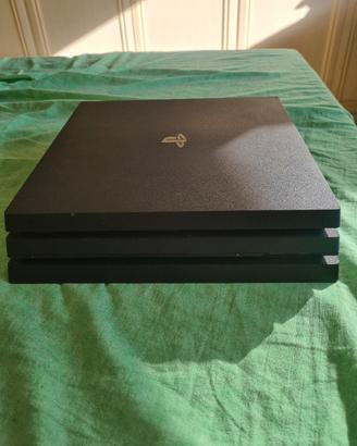 PS4 Pro 1TB CUH-7016B + VR + Camera + 1 