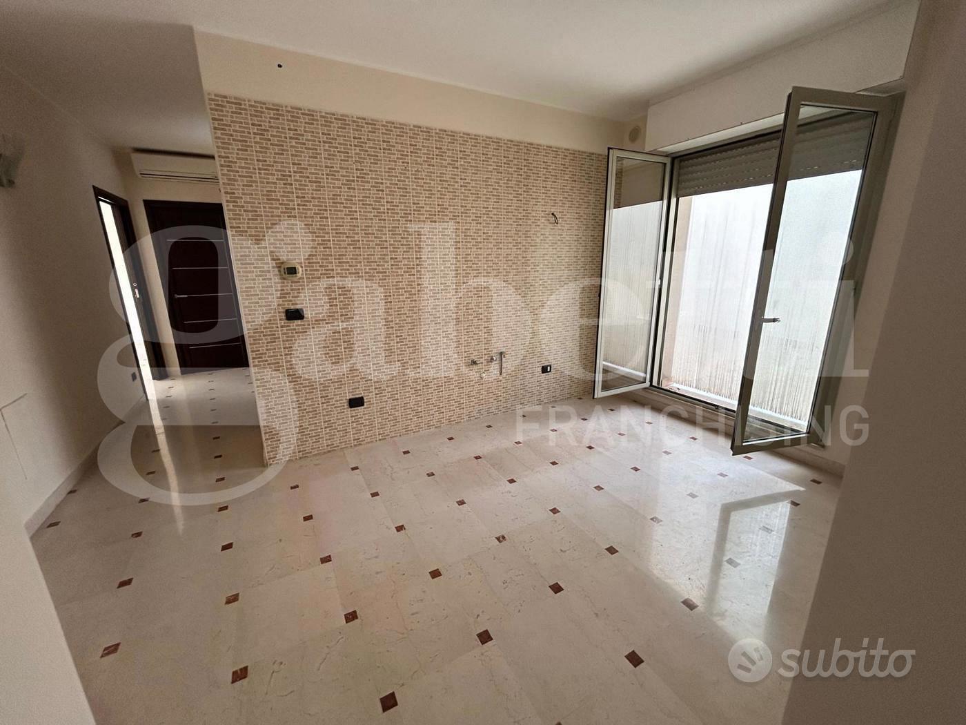 Apartment in Canosa di Puglia, Barletta-Andria-Trani - Vista 3