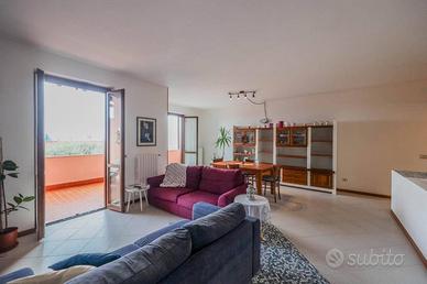 Casa a schiera con vista sul Lago di Garda