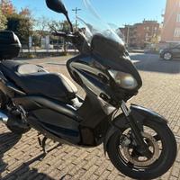 Yamaha X Max 250