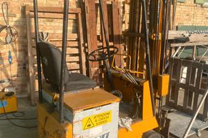 Muletto Elettrico ATI  capacità 800 kg no batteria