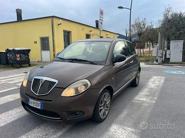 Lancia Ypsilon 1.2 benzina