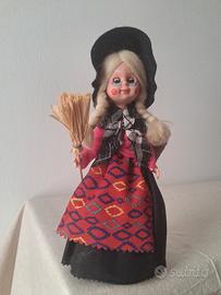 Befana porta regali caramelle dolcetti